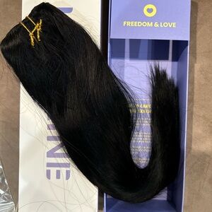 Human hair clip in hair extensions NWT